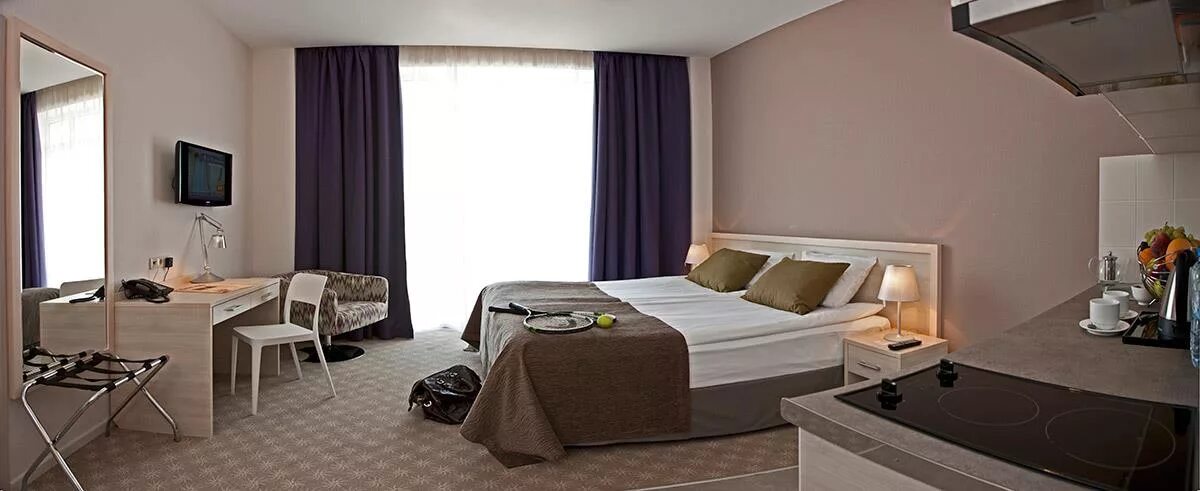 Sea galaxy hotel congress spa 4. Сеа галакси отель конгресс сочи. Гостиница си гэлакси в сочи. Си отель камера. Praha gallery hotel.