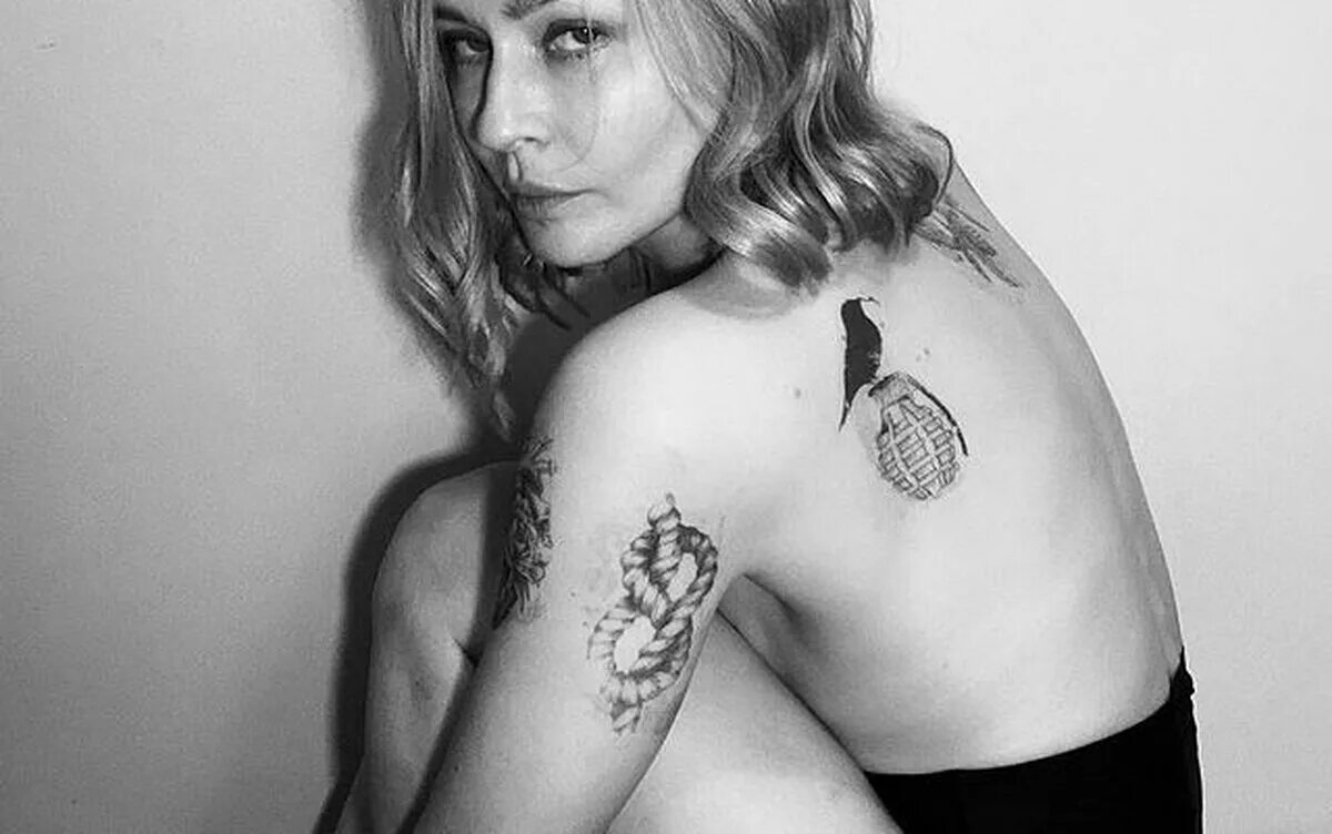 46-летняя ксения алферова. Lily collins ноги. юлия пересильд максим. юлия пересильд тату. юлия пересильд.