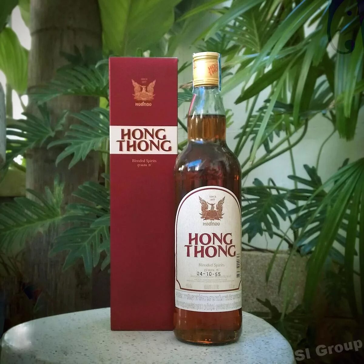 Виски в тайланде хонг тонг. Тайский алкогольный напиток hong thong. Hong thong виски. Тайский ром hong thong. Виски таиланд hong thong.