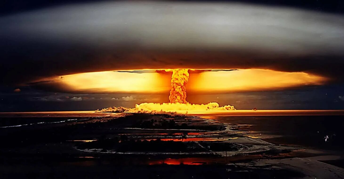 Ядерные взрывы в мире. Ядерная бомба Эпицентр ударная волна. Царь-бомба ядерное оружие взрыв. Ядерный гриб. Эпицентр ядерного взрыва.