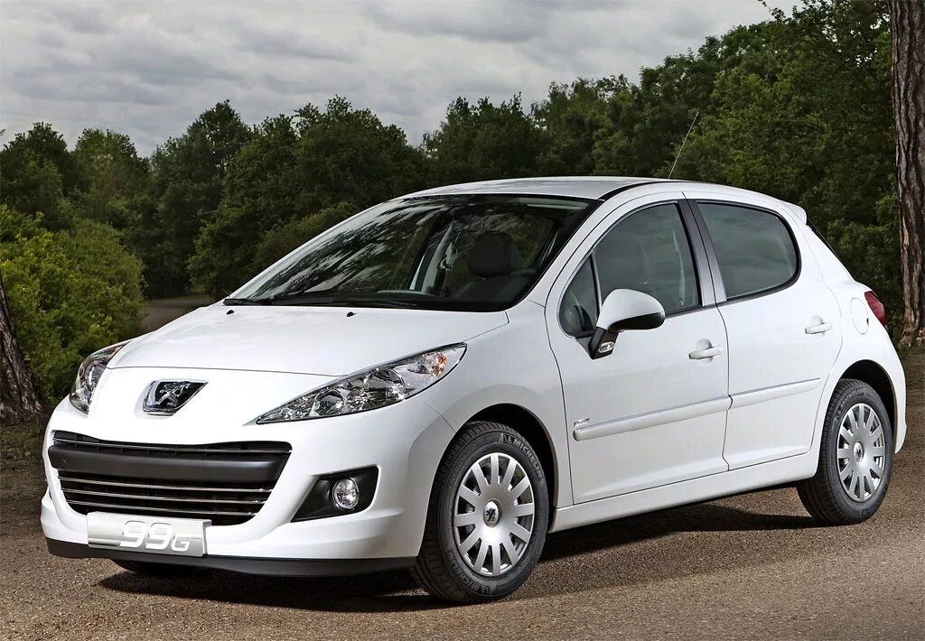 Пежо б у авито. Peugeot 207. Peugeot 207 2011. Пежо 207 белый. Пежо 207 седан.