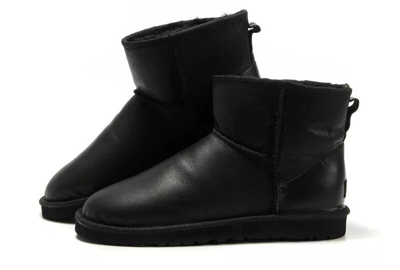 Ugg mini dylyn metallic black. Угги 2022 кожаные. Мужские ugg australia кожаные. Угги из натуральной кожи. Ugg мужские кожаные.