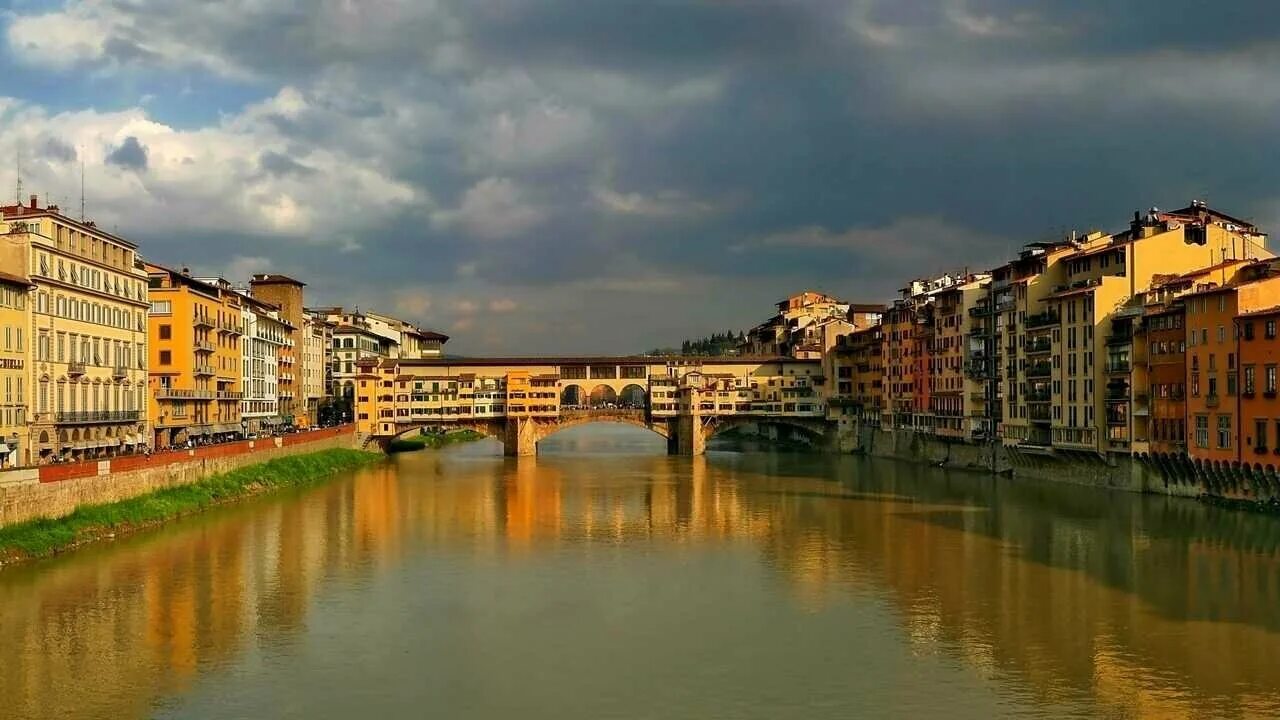 Pisa italy речки. Понте веккьо флоренция. Понте-веккьо (флоренция, италия). Italy венеция. Город на реке италия.