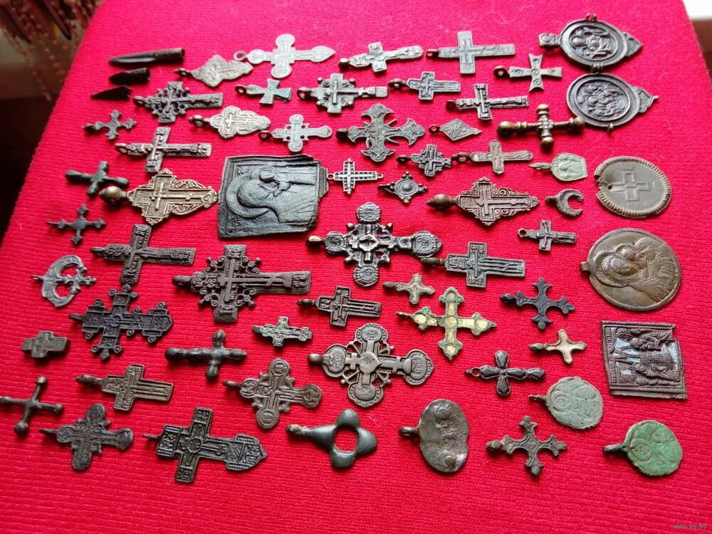 Предметы религиозного почитания. Фетишизм религия. Атрибуты религиозного культа. Особенности скульптуры средневековья. Вещи религиозного культа.