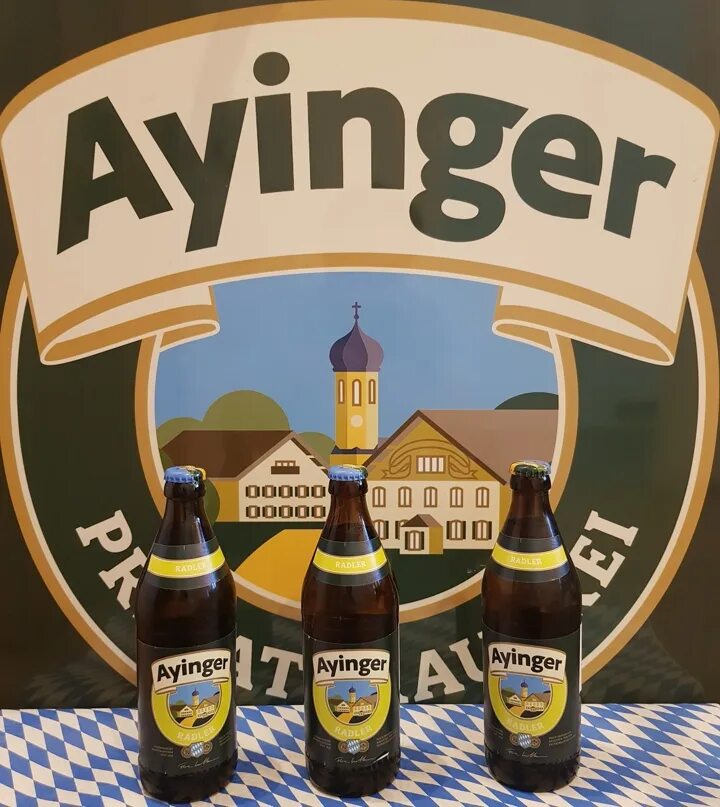 Пиво ayinger купить. Ayinger пиво. Ayinger пиво этикетка. Пиво Айингер Урвайссе. Ayinger логотип.