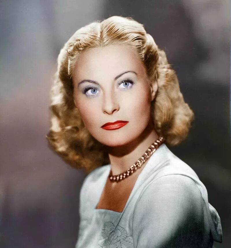 Линдси лохан в роли элизабет тейлор. 20 актеров 20 актрис. Актриса паулина андреева. Эллисон уильямс фото интервью. Вивиан ли.