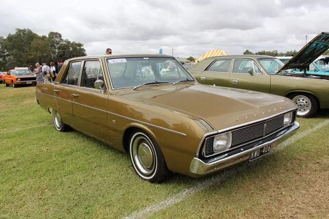 File:1970 Chrysler Valiant VG Sedan (13302403585).jpg - Wikimedia Commons