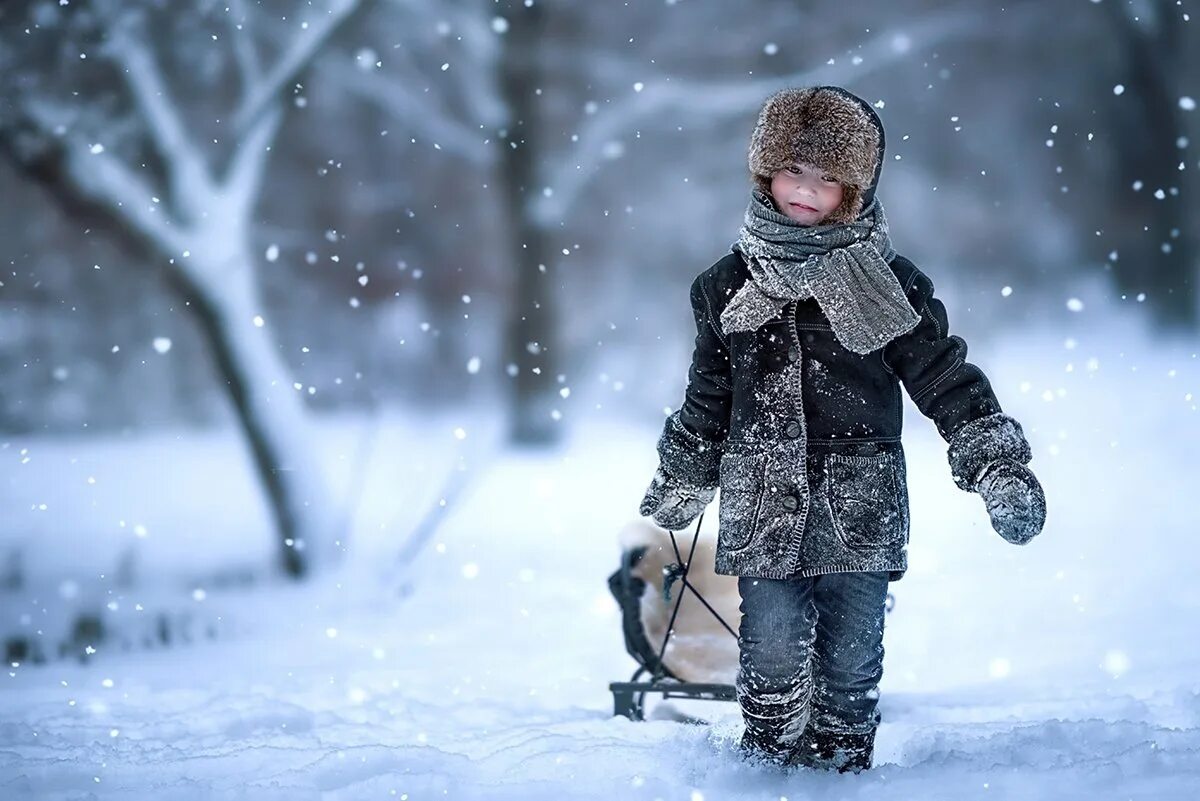 Зимний мальчик 3. Зима для детей. Дети зимой. Мальчик зимой. Мальчишки зимой.