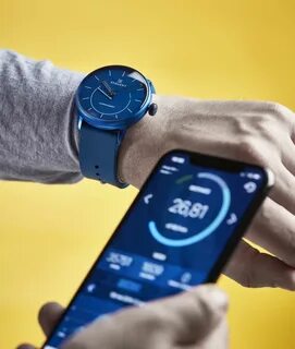 Hybrid smartwatch