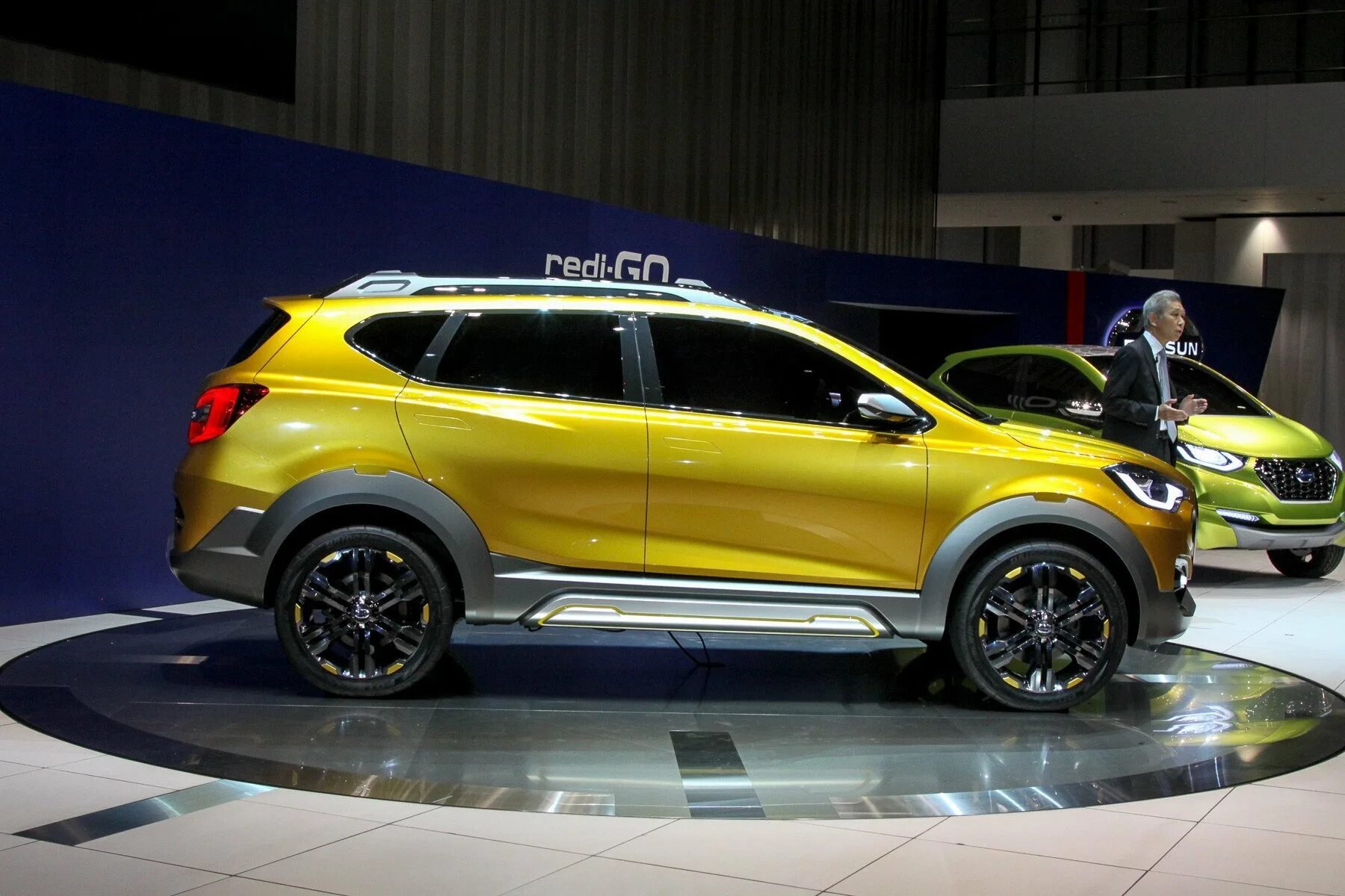 Рейтинг бюджетных кроссоверов. Datsun go-Cross. Новый Датсун go Cross. Datsun go-Cross Concept. Датсун го кросс концепт.