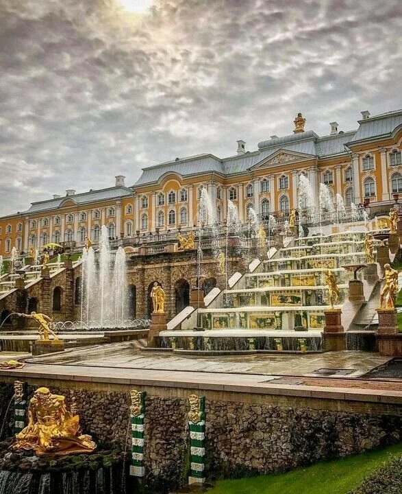 Где в питере петергоф. Петергоф в санкт-петербурге петродворец. петергоф дворцово-парковый комплекс. петергоф (дворцово-парковый ансамбль) фонтаны. дворец парковый ансамбль в петергофе.