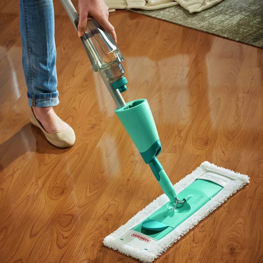 Швабра Leifheit с распылителем. Швабра Leifheit easy clean. Швабра для пола Leifheit professional Mop 59120. Leifheit швабра iesy Cleaner. Моем ламинат правильно