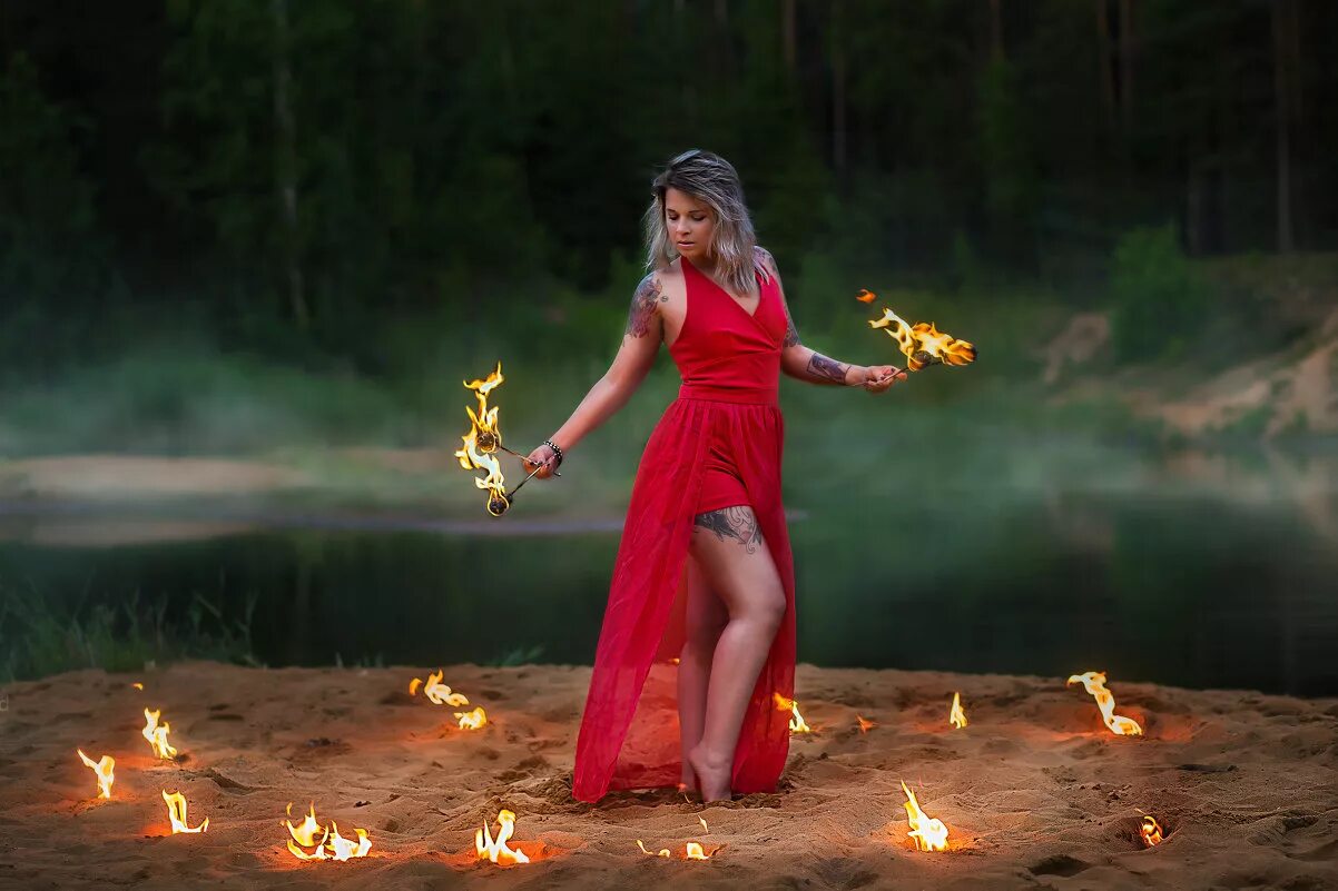 Магия в реальной жизни как. Дышит огнем. Магия огня способности. Сборник стихов авторство. Как стать огнем.