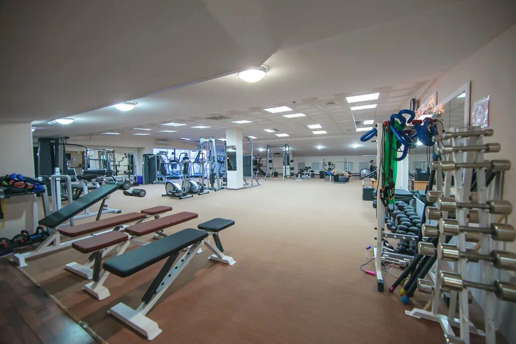 фок нефтяник сургут тренажерный зал. ашапатова сургут спортзал. тренажерные залы сургут. тренажерный зал армада астрахань. орион сургут спортзал.