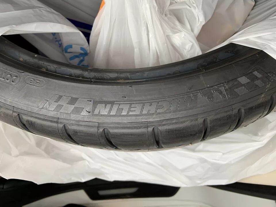 Runflat отзывы. Michelin runflat. шины мишлен ранфлет. michelin драйв 2. мишлен 285 35 20 не ран флет.