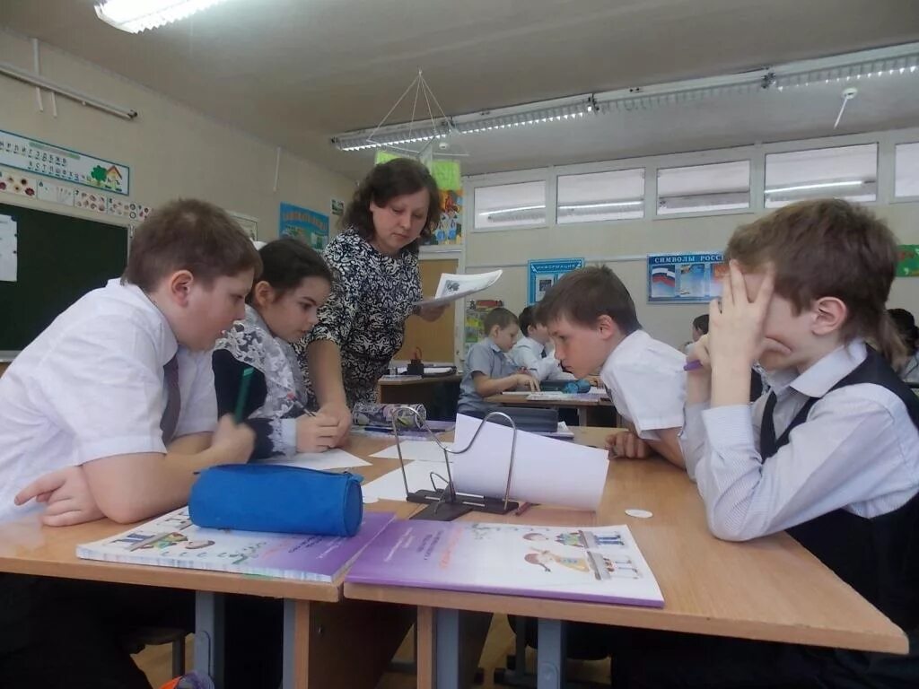 учителя 1 школы начальных классов. школа 27 балаково учителя. фотосессия учителя начальных классов. балаково директор. школа 1 иглино.