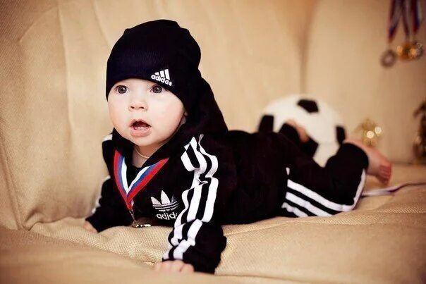 20 Kids Who Are Already Pro Fashion Bloggers Boys summer fashion, Stylish kids,