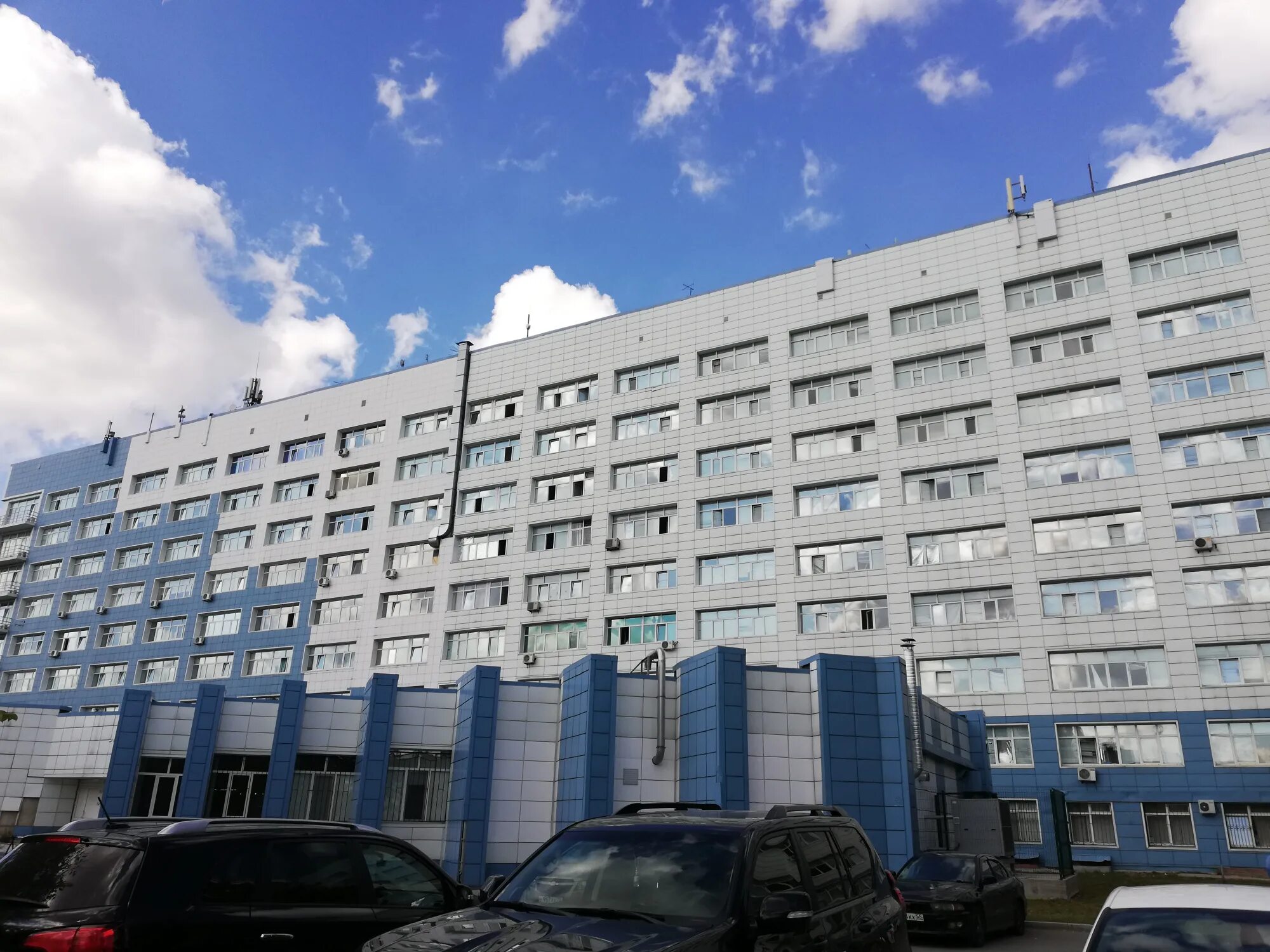 Областная клиническая больница 2 тюмень улица мельникайте. Окб 2 тюмень приемное отделение. Травмпункт тюмень мельникайте 75. Приёмное отделение детское окб 2 тюмень. Больница на мельникайте тюмень 2 городская детская.