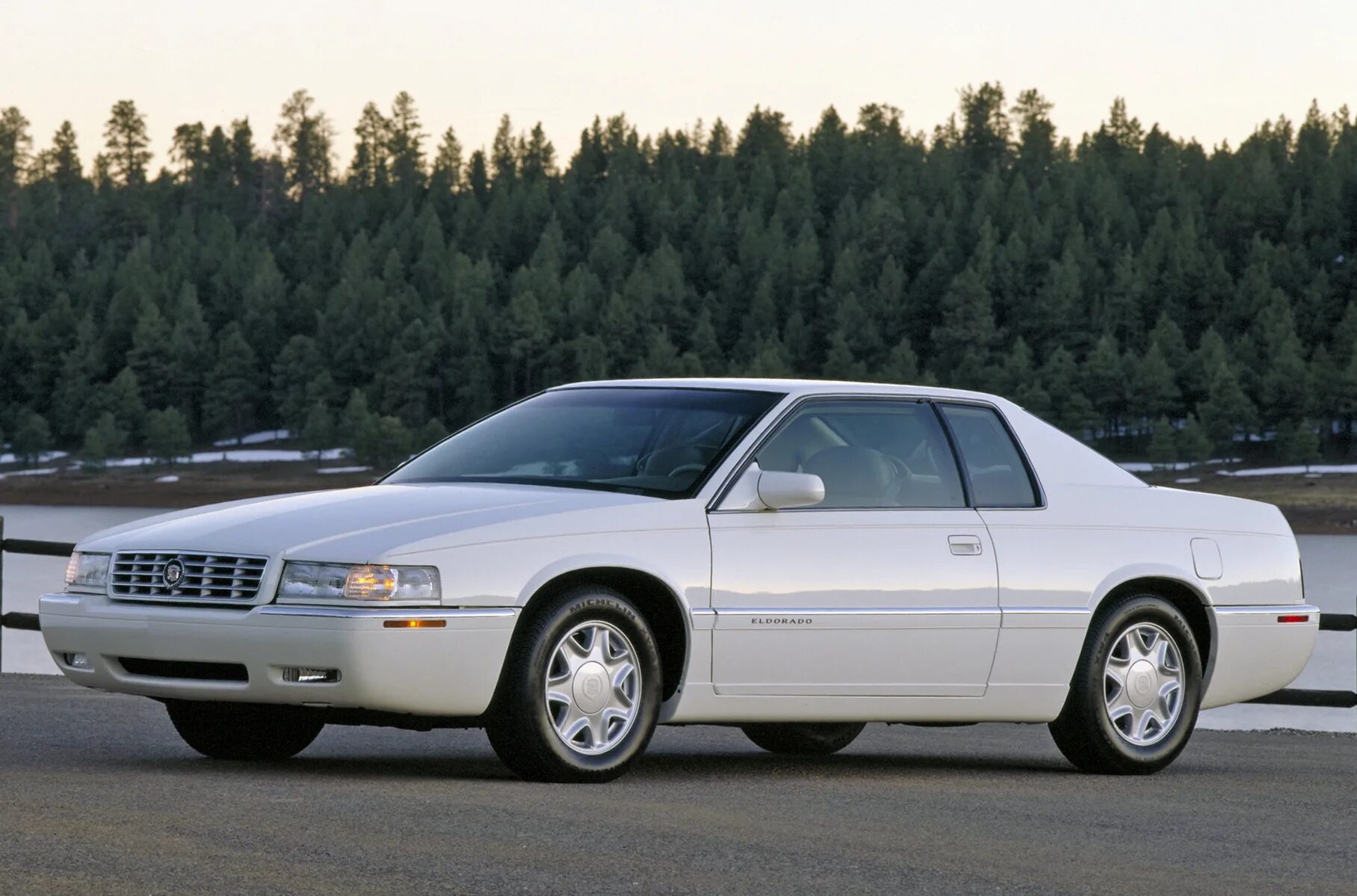 12 поколение купить. Cadillac Seville 1992. Cadillac Eldorado 1992. Кадиллак STS 1995. Cadillac Eldorado 1992-2002.