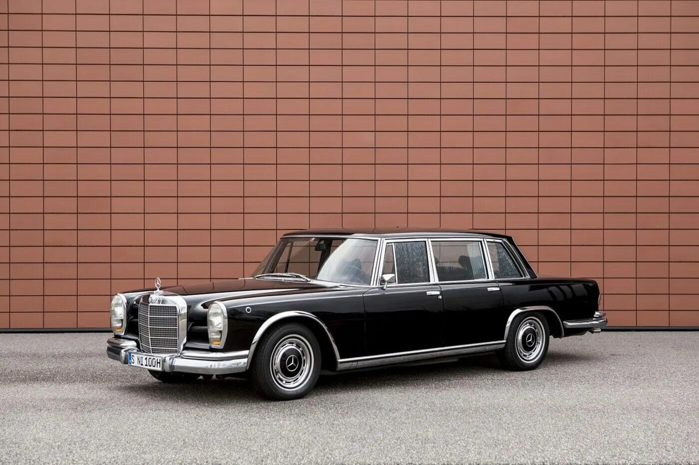 W 100. Mercedes-benz 600 w100. мерседес бенц w100 600. mercedes 600 w100. mercedes-benz w100 pullman.