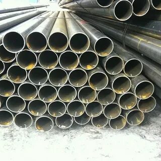 Металлическая труба диаметром 76 мм