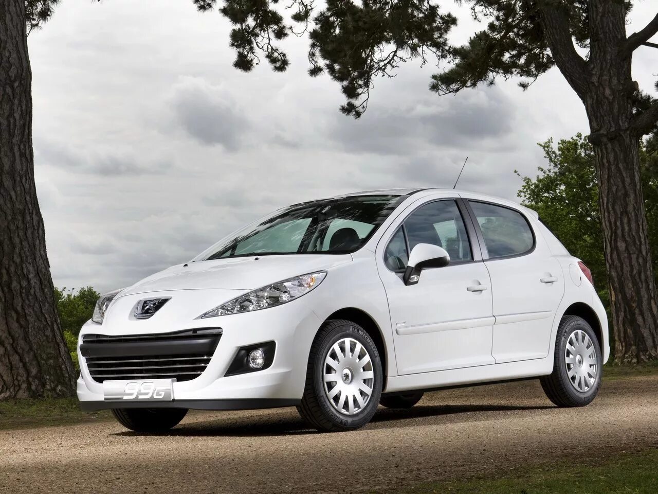 Пежо 207. Пежо 207 wc. Машина пежо 207. Машина пежо 207. Peugeot 207 2006.