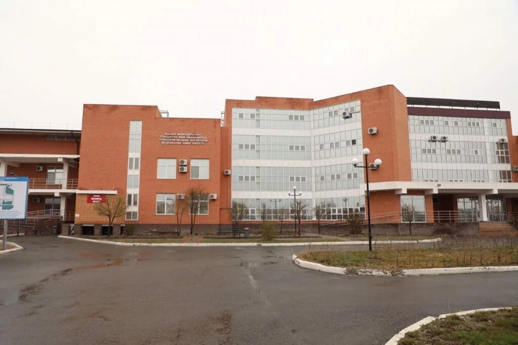 3 поликлиника астана. Областная детская больница кызылорда. Геологская поликлиника атырау. Атырау больница. Больной атырау областная.