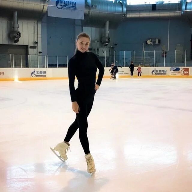 Убийство фигуристов в питере. Набор детей на фигурное катание. Буревестник фигурное катание спб. Буревестник фигурное катание спб. Школа фигурного катания спб для подростков.