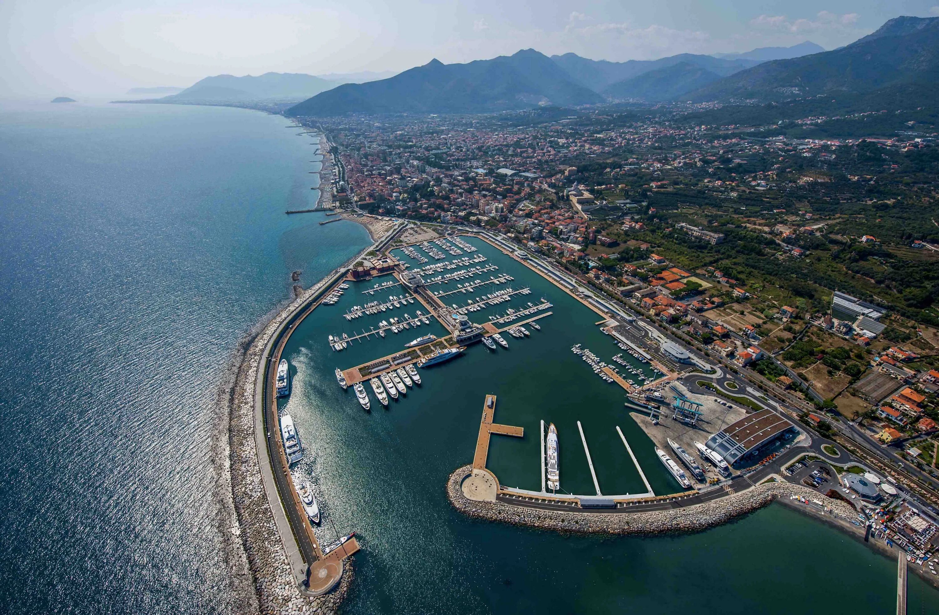 Marina di. Гроссето италия пляжи. Marina di. Marina di. Порто куфо греция.