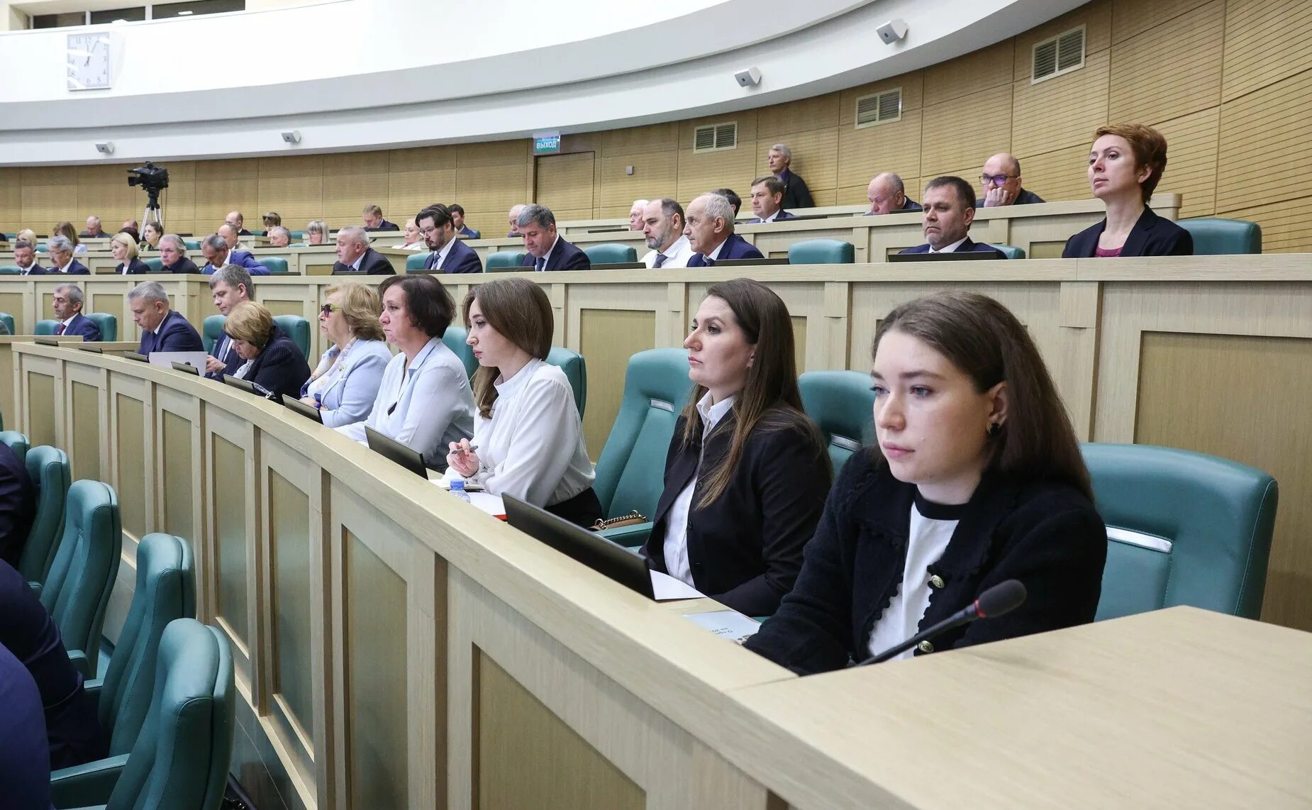 Парламентские слушания. Парламентские слушания. Парламентские слушания. Парламентские слушания. Парламентские слушания 2024.