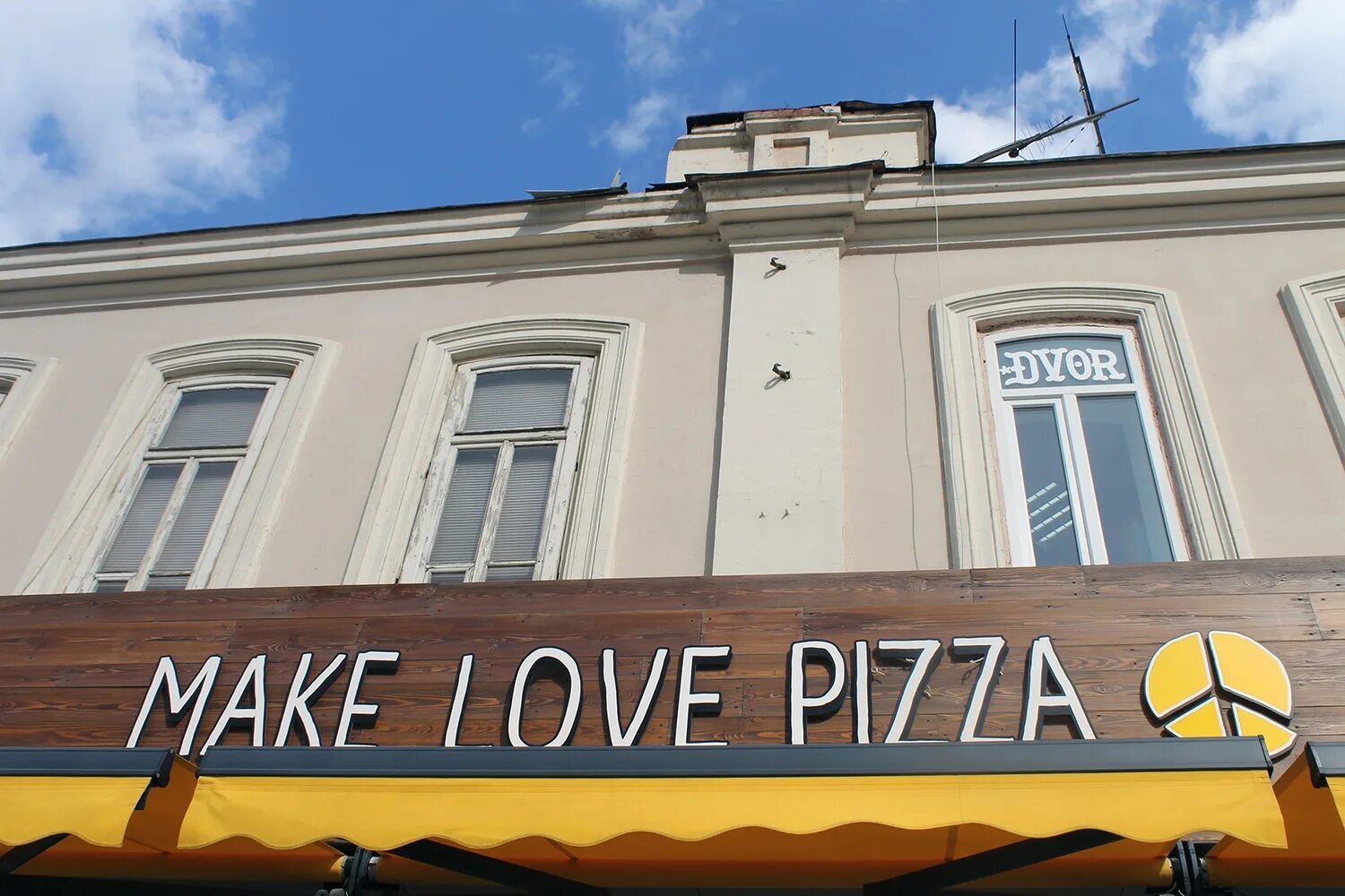 Make Love pizza Томск. Make Love pizza Томск Завтраки. Мейк лав пицца Томск Ленина. Томск проспект Ленина 85а make Love pizza.