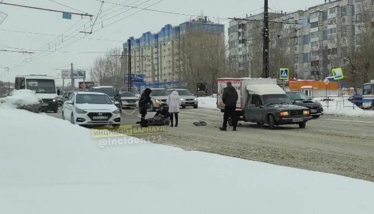 Чп барнаул. Девочки на трассе. Авария в барнауле сегодня. Дтп трасса пугачев перелюб. Происшествия барнаул за неделю 2023.