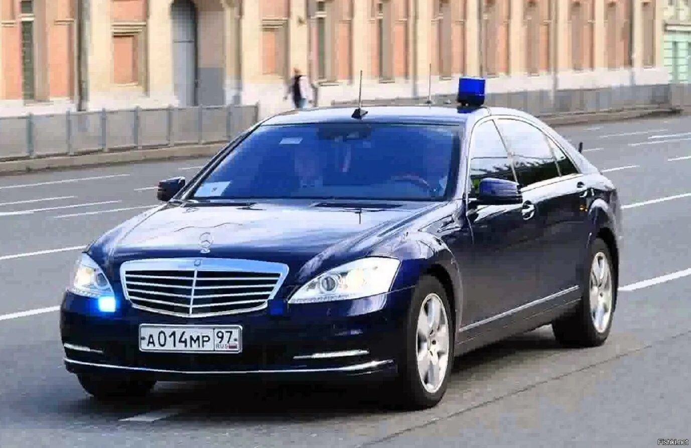 Номера амр 97. Кто ездит на амр. Кто ездит на амр. W221 мерседес амр. Кто ездит на амр.