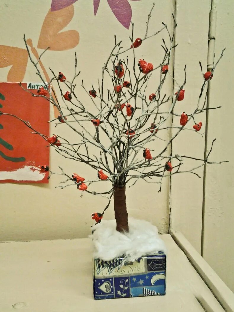 снежное дерево из бисера. зимние бисерные деревья. рябина бисером дерево. зимние деревья своими руками для детского. зимние деревья своими руками для детского.