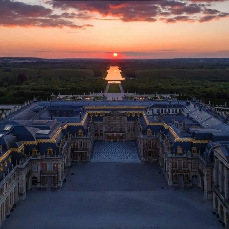 Chateau versailles. Версаль Париж. Версаль дворец. Шато Версальского дворца. Версальский дворец в Париже.