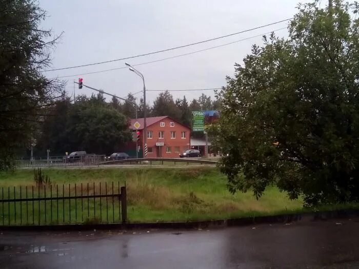 Волоколамск 1135. Рузская улица. Руза улица социалистическая дом 72. Москва парк тропарево юго западная. Старый город волоколамск.