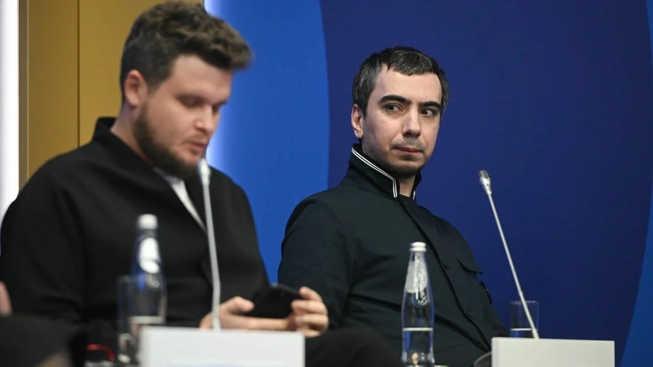Вован и лексус интервью. Владимир кузнецов (вован) и алексей столяров (лексус). вован и лексус. пранкер вован и лексус. столяров лексус и вован.