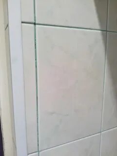 Отошла плитка