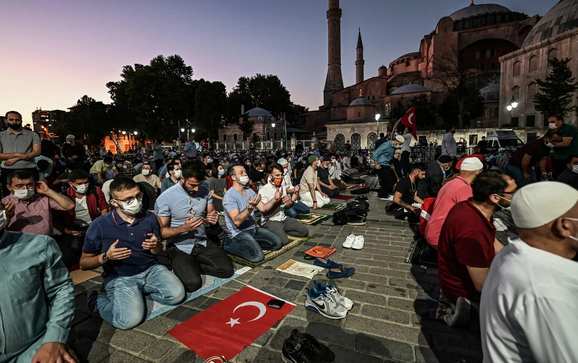 Ситуация в турции сегодня для туристов. Наводнение в турции 2021. Землетрясение в стамбуле 1999 год. Ситуация в турции сегодня для туристов. Ситуация в турции сегодня для туристов.