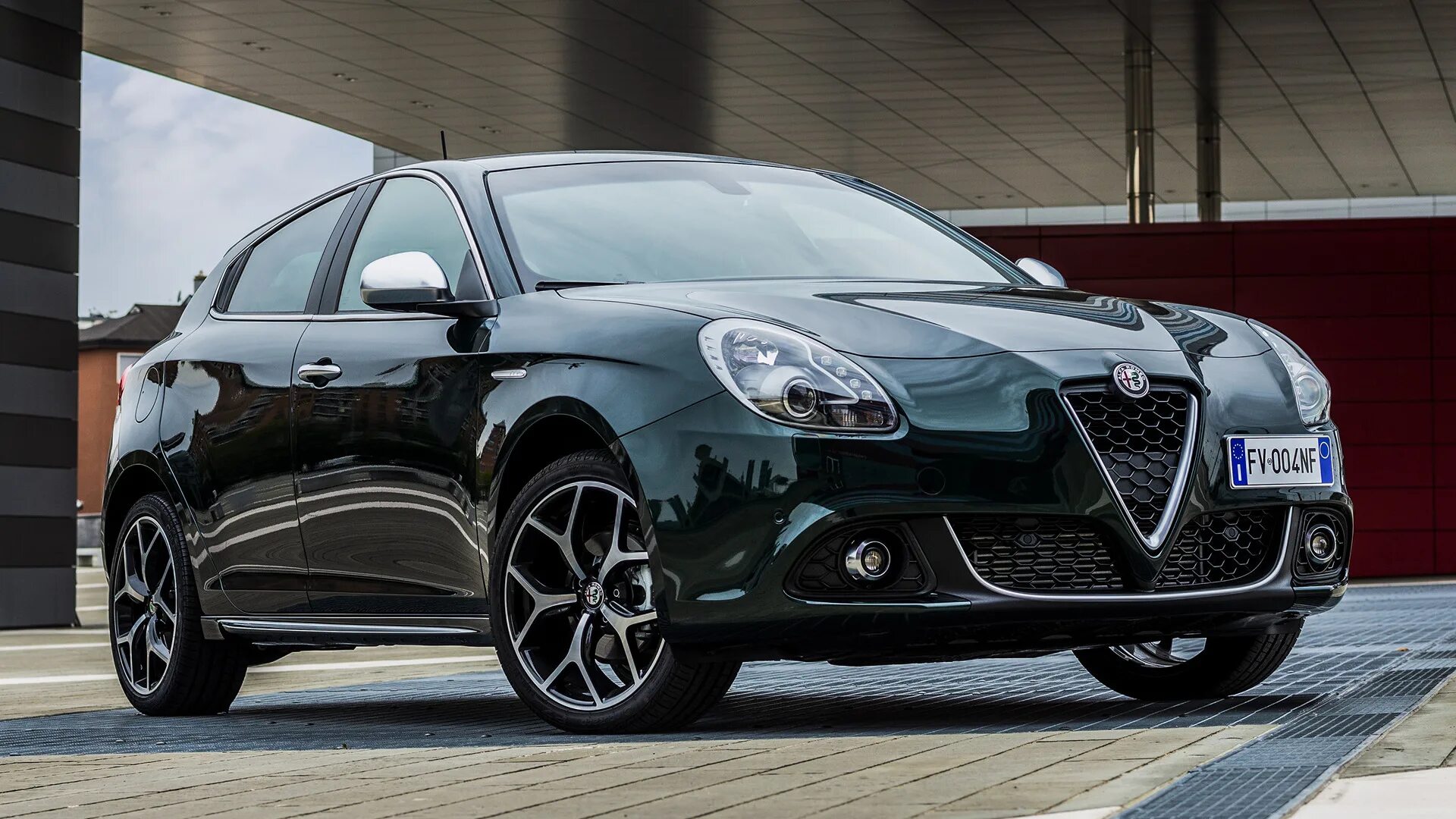 Альфа без ромео. Alfa Romeo Giulietta 2020. Alfa Romeo Giulietta 2019. Альфа Ромео Гиулиетта 2020. Alfa Romeo Giulietta 2020 хэтчбек.