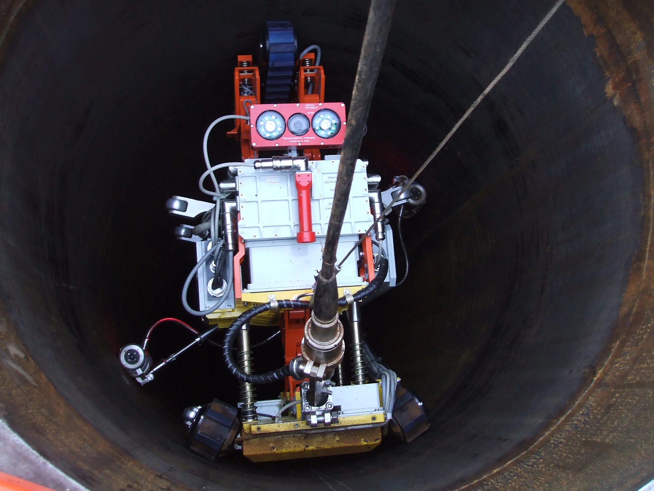 Тарис телеинспекция. Телеинспекционная система. Внутритрубный дефектоскоп для магистральных газопроводов. Внутритрубный робот тдк-400-м-л. Исследовать трубу.
