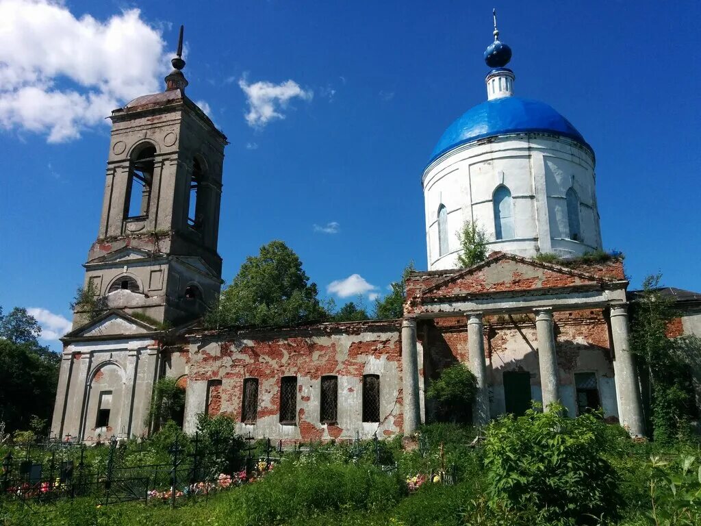 Николо перевоз. Николо перевоз. Церковь рождества пресвятой богородицы в николо-перевозе. Храм в талдомском районе. Храм покрова пресвятой богородицы перевоз.