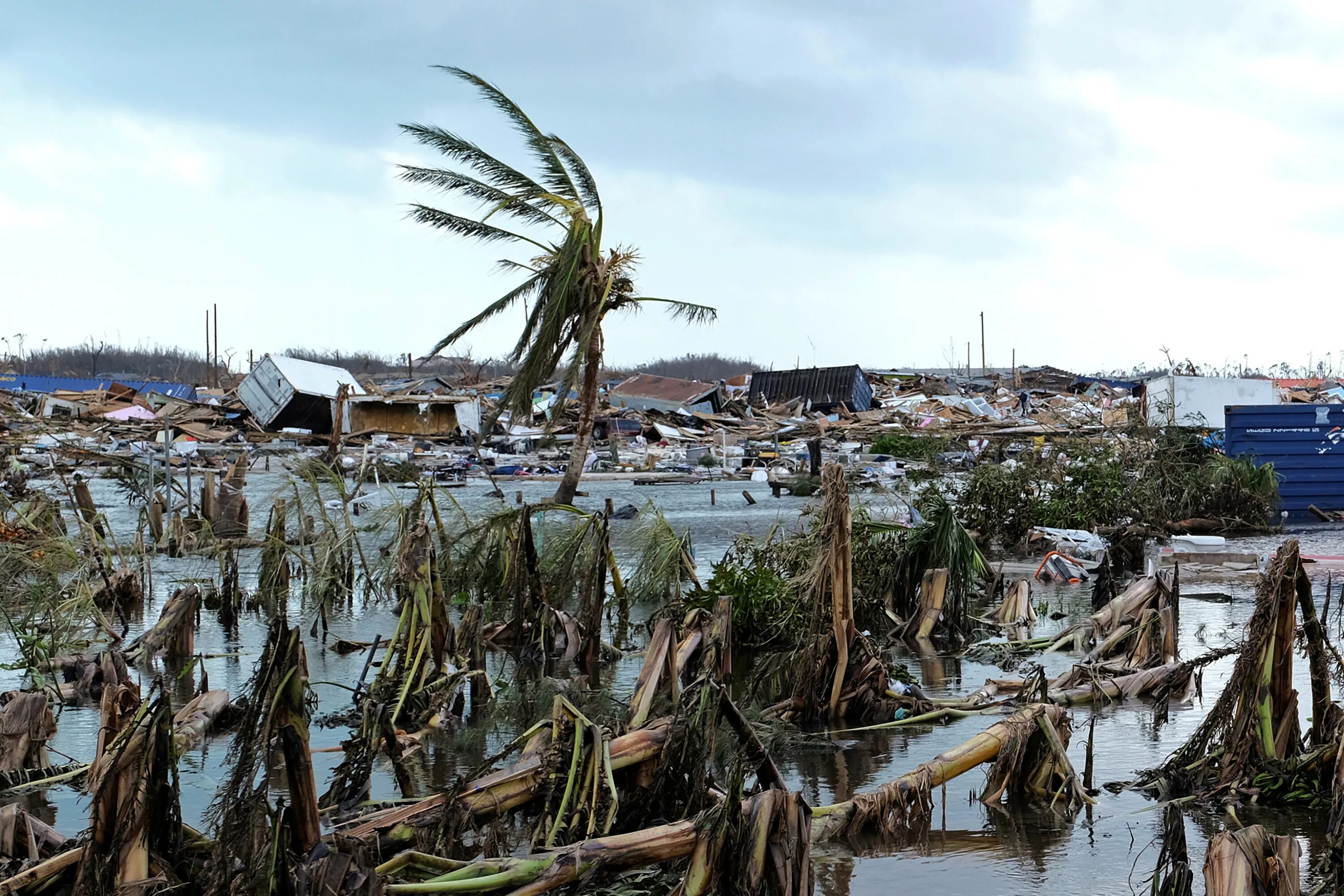 Natural disasters hurricane. Багамы ураган. Ураган Дориан Багамы. Багамские острова ураган Катрина. Ураган Дориан 2019.