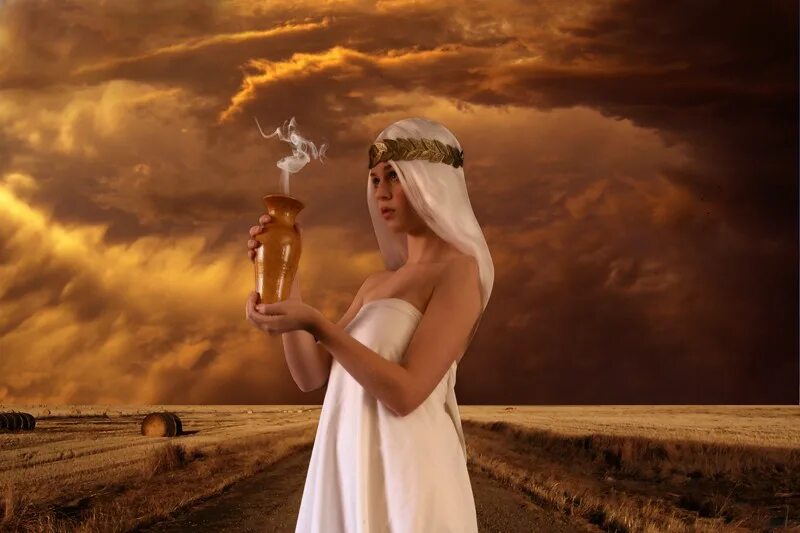 Как вызвать джина 3 желаний. Женщина с кувшином в пустыне. Девушка Джин из бутылки. Девушка Джин исполняет желания. Джинн в пустыне.