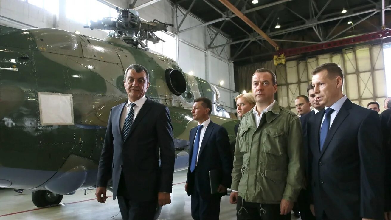810 арз чита. 810 завод. 810 завод. 810 авиационный ремонтный завод (810 арз). Днепровский директор 810 арз.