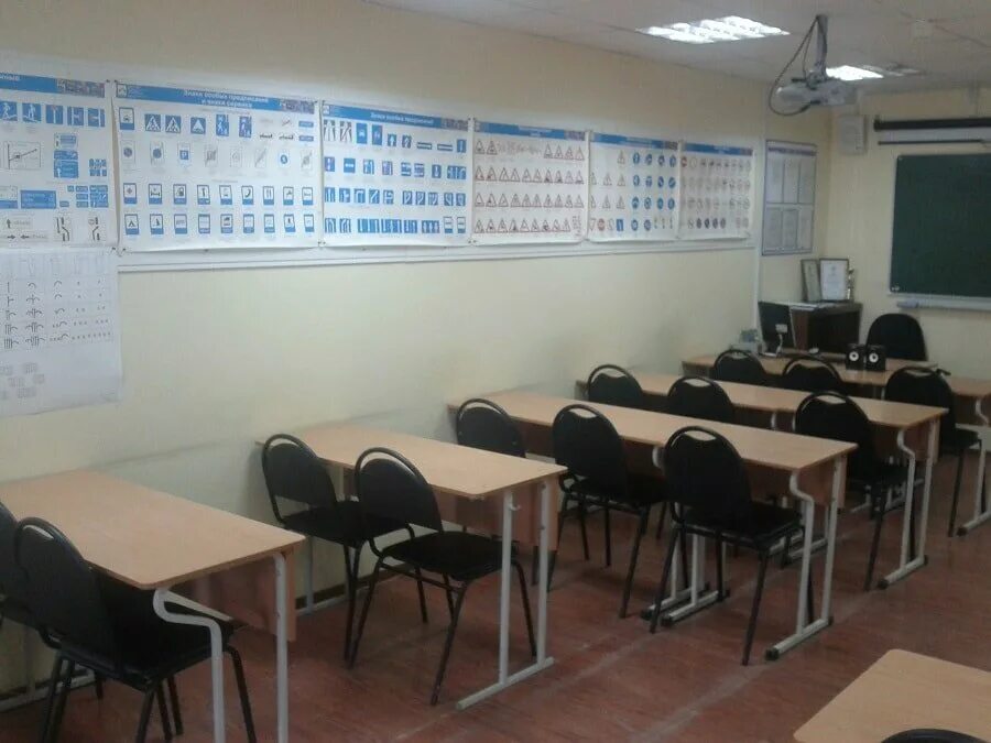 Комсомольский проспект 54 пермь. Автореал пермь. Учебная 26. Автореал пермь. Автозаводская 44 закамск.