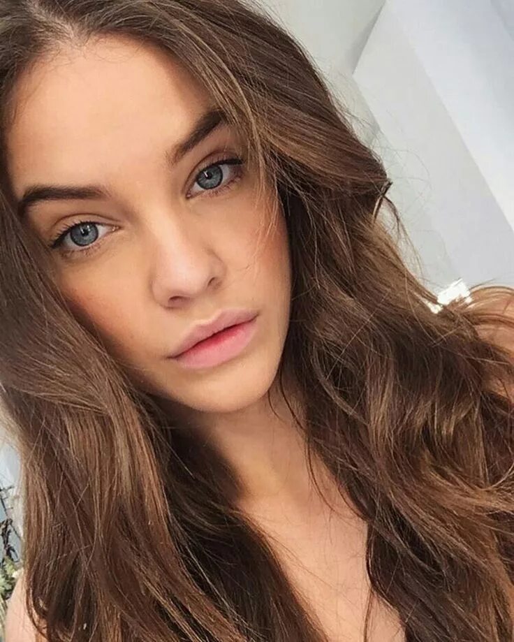 Красивые девушки естественная красота. Барбара палвин. Селфи модели. Барбара павлин селфи. Тейлор хилл селфи.