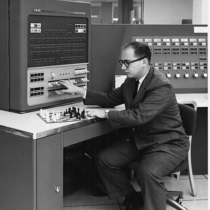 Ibm программирование. Пк ibm 704. мэйнфреймы ibm 1980\. эвм. ibm создатель.