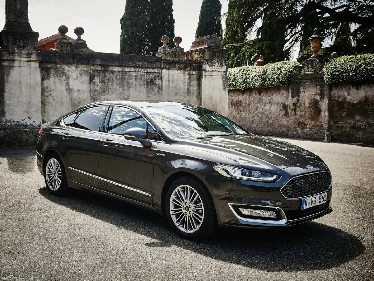 Ford mondeo. Форд Мондео 2015 седан. Ford Mondeo 5 Vignale. Форд Мондео новый. Ford Mondeo Black 2016.