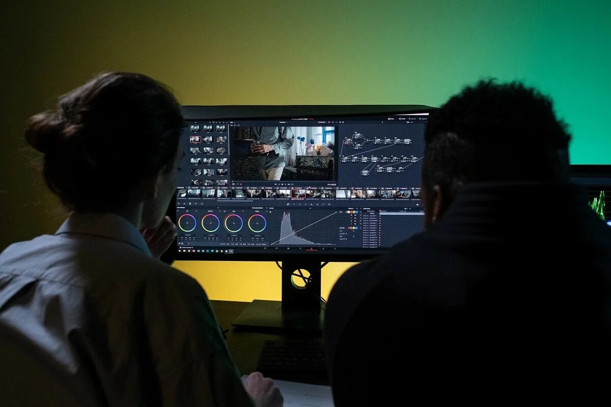 Цветокоррекция DAVINCI resolve. [Schoolmoviepark] монтаж и постпродакшн. Переводчик видео. Translate Video.